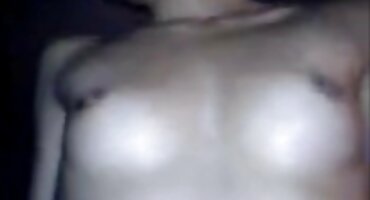 Na sex matorke porno kameri gubi nevinost.