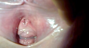 Ona uzima dildo porno macehe u njoj maca.