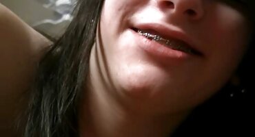 Tattoo umjetnik jebi Hannah. matorke porno film