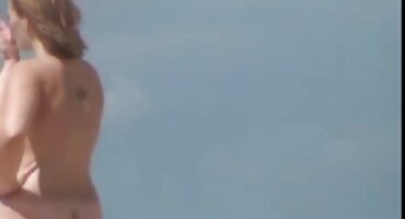 Crnac prži djevojku u besplatni porno filmovi matorke dlakave maca.