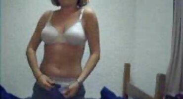 Maja Bijou jebanje matorke porno s maserom.