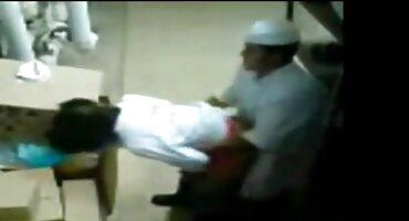 Tristan Summers fantastičan pornić matorke je ljubavnik.