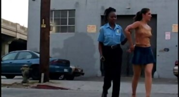 Jai Romero nahrapom matore porno ima polusestre.