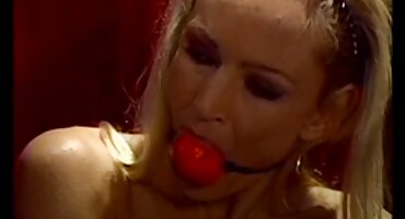 Anđeo hardcore Diabla pornici stare matorke duboko sranje i pokušava spermu.