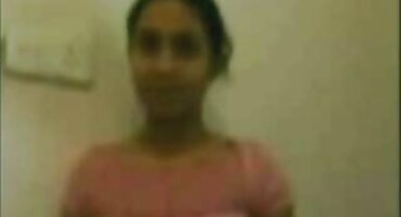 Francuskinja dolazi na porno macehe casting i spremna je za jebanje.