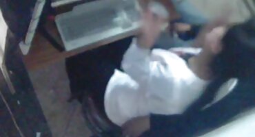 Leah Silver sex porno matorke ima seks i dobiva orgazam.