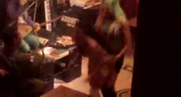 Zeko Colbie porno stare matorke jebanje sa svojim ljubavnikom s mužem.