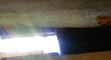 Grije djevojku stare matorke pornici seksom i jebanjem.