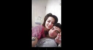 Joshua Louis jebe tri turista. porno macehe