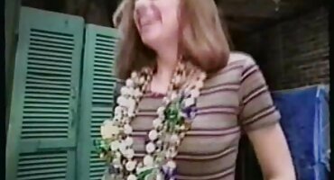 Lijepa Sofija Leone domace porno matorke ima seks.