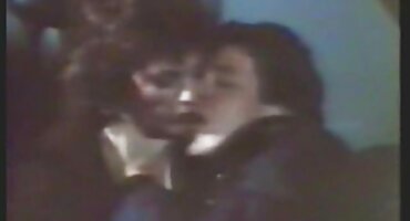 Jebeni maca porno matorke slike na stijeni prstima.