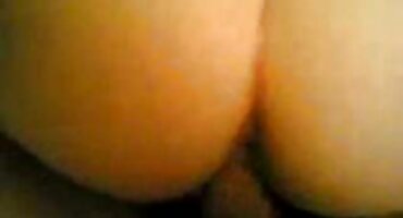 Nathan Bronson dobio matore porno je masažu prostate s penisom.