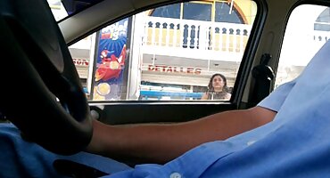 Turist trese veliku porno filmovi matorke guzicu na kurac.