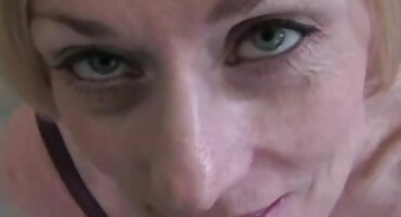 Tajnica jebanje u dupe sa šefom. matorke porno