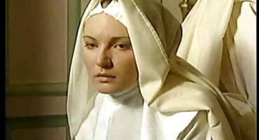 Azijski Lulu Chu petlja se matore zene porno s dečkom svoje djevojke.