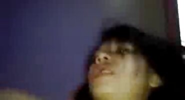 Drkati maca s losionima. matore porno