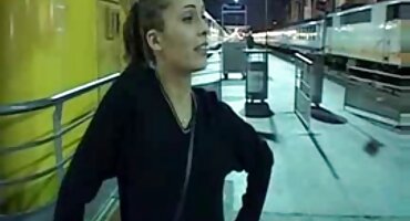 Beba Nichols dijeli kurac matore zene porno s maca Stephanie Cailer.