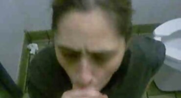 Nataša nice porno stare matorke jebanje u maca.