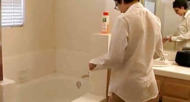 Oh ne, to je totalni jebač-slučajno matorke porno slike je svršio u mene.