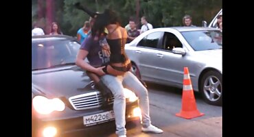 Alicia Vilijams razvija svoje stajalište sa macehe porno svojim očuhom.