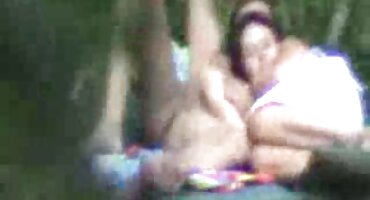 Organizirali ruskematorke su Grupno lezbijsko jebanje na djevojačkoj večeri.