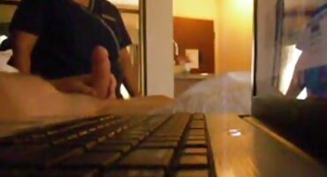 Vani je hladno, hoćemo li ti ugrijati srpske matorke porno dupe?.