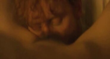 Mlada ljepotica liže zrele milf maca. matore zene porno