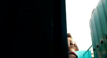 Ejakulira salo na porno macehe prsa.