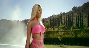 Jebeš vješticu u dupe porno slike matorke na Noć vještica.