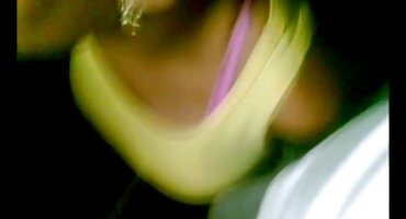 Lutka dolazi da se ševe sa sex porno matorke susjedom.