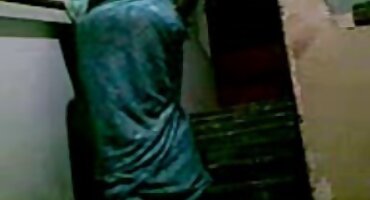 Učenik se daje učitelju dlakave matorke porno tako da je u njegovoj priči 