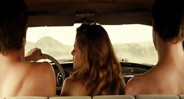 Chanel srpski pornići matorke Siva je spremila svoju guzicu za jebanje.