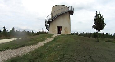 Hazing i lezbijke u pornoci matorke američkoj vojsci.