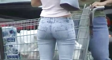 Crni hipi igra se porno sa matorkama s francuskim.