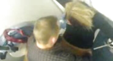 Gangbang s maćehom, jebeno u položaju kaubojke, dlakave matorke porno Pseći Seks.