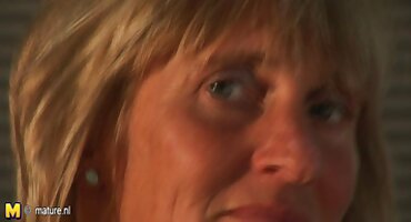 Jebemo se u šumi. matorke porno