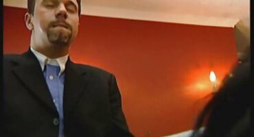 Mollie Kelt brinula se o članu prijatelja svog porni matorke supruga.