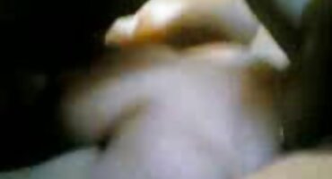 Oliver Flinn čisti lezbijske Pičke dugim penisom. sisate babe porno