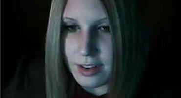 Libertine igraju s dildo matore porno i vibrator.